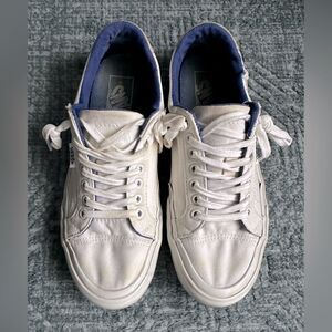 VANS OLD SCHOOL CLASSIC SNEAKERS